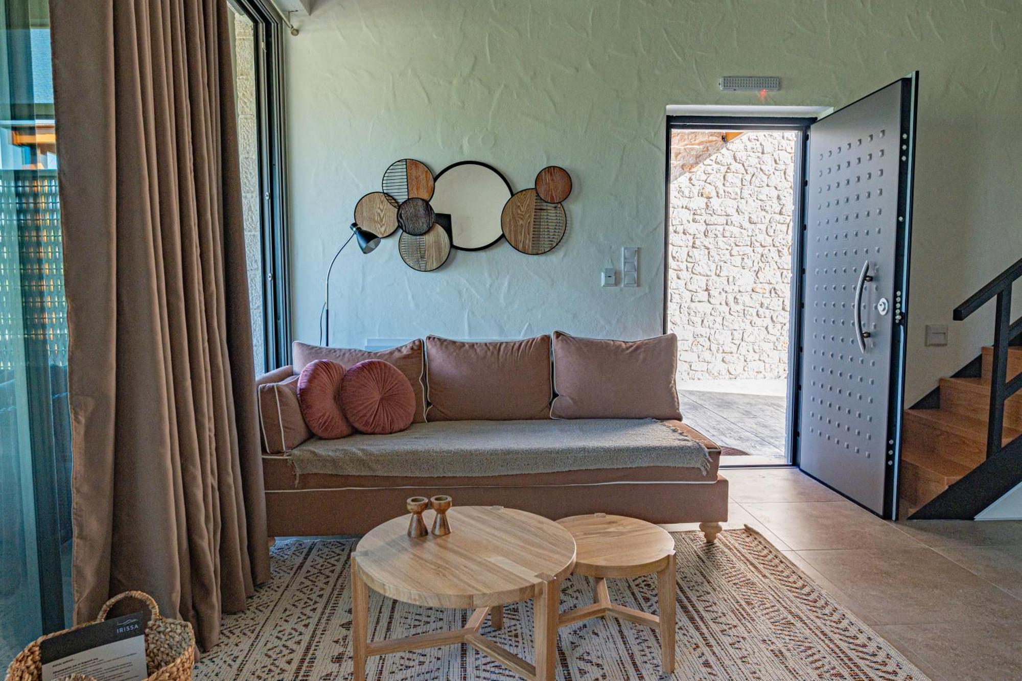 Irissa Suites Paralia Irion Exterior foto